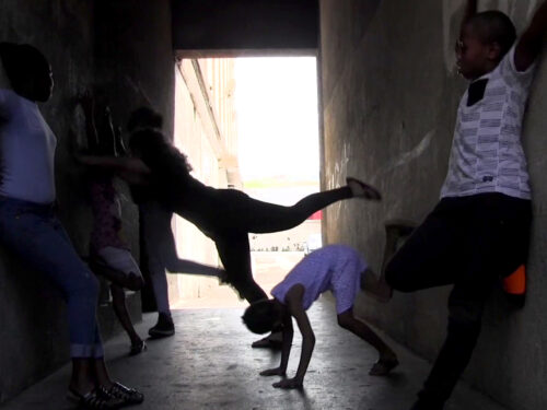 2016 — ATELIER CINEMA, PHOTOGRAPHIE ET DANSE - MA MAISON EST BLANCHE