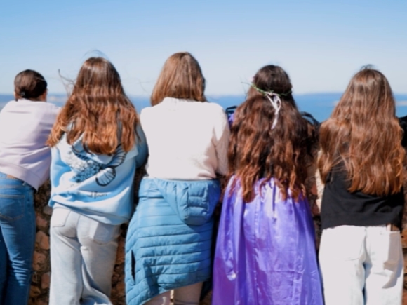 © Vitrolla, film d'atelier réalisé en avril 2025 avec des jeunes de Vitrolles, encadrés par Vatos Locos Vidéo